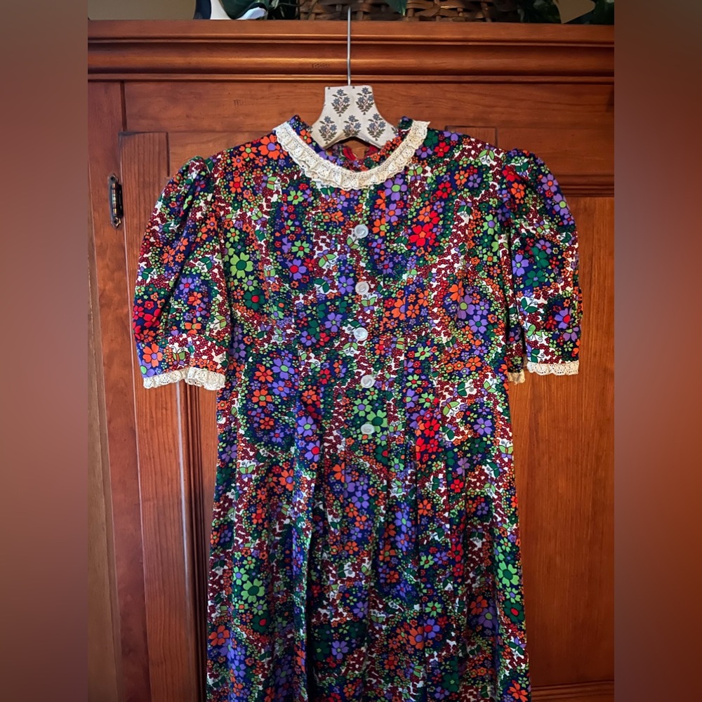 Vintage one of a kind flower power dress • size XS. handmade from 60s